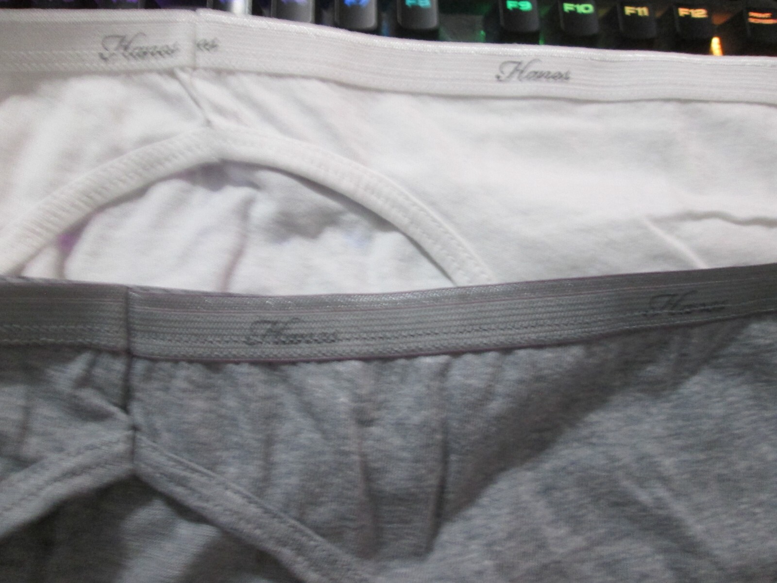 New Hanes Bikinis💕 Size 6 White + Gray Heather 75% & 100% Cotton