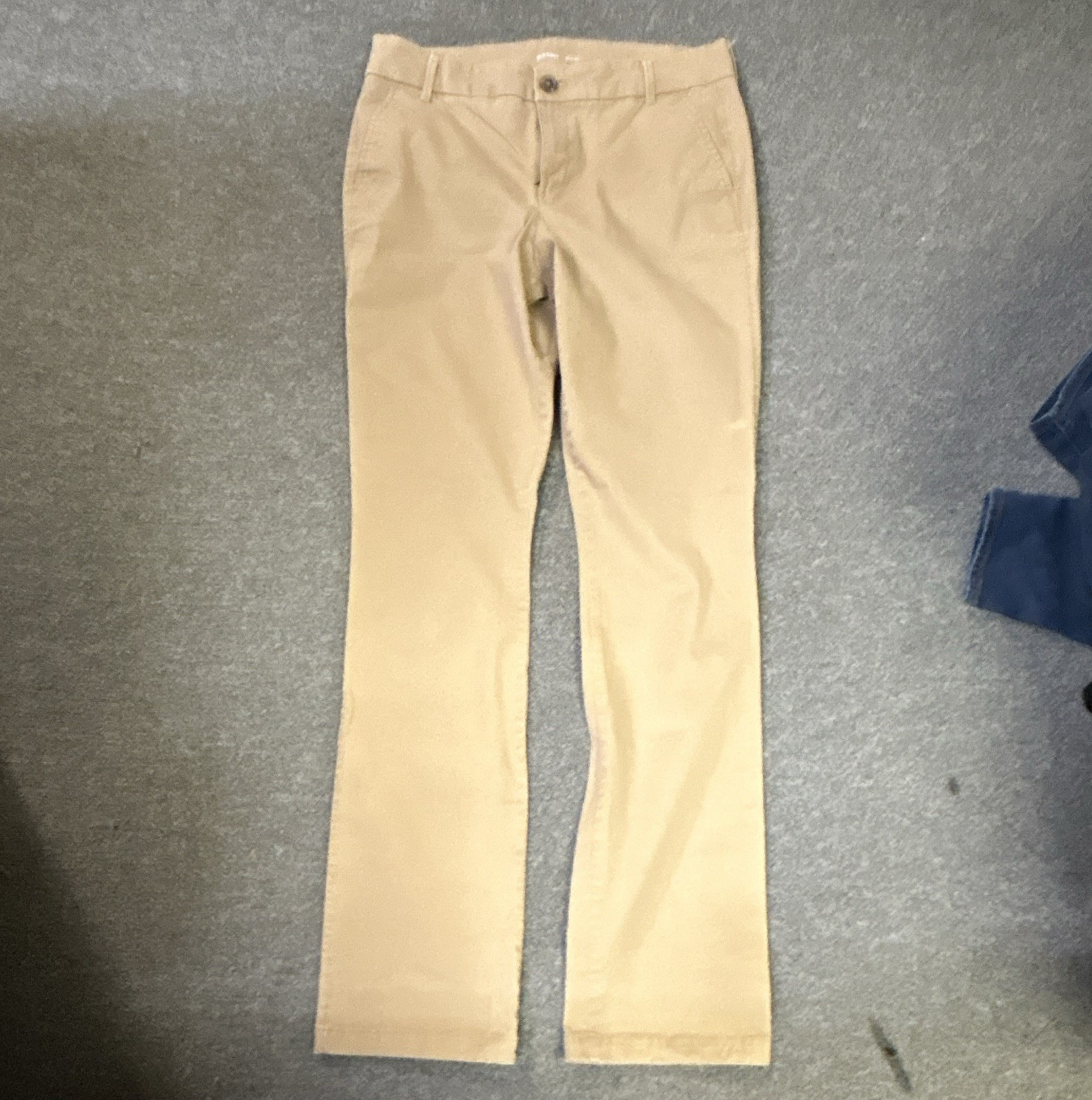 Old Navy Women’s Beige Bootcut Chino Pants Stretch Twill Pockets 32 Inseam