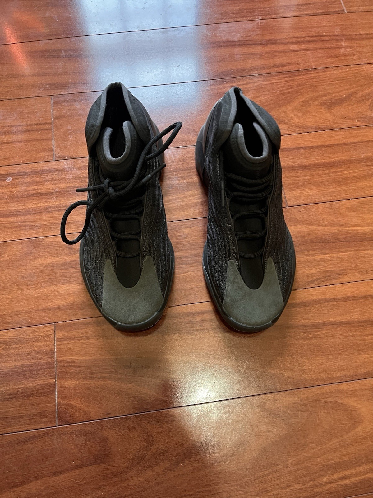 adidas Yeezy QNTM Men’s Onyx Sneakers Size 12 GX1317