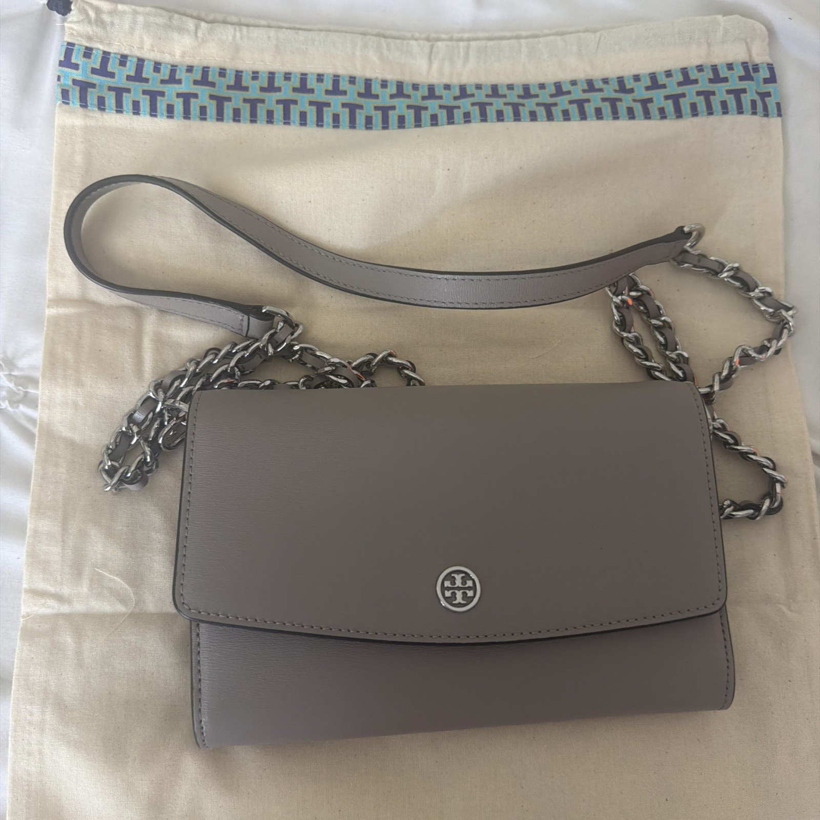 Tory Burch Gray Leather Robinson Wallet On Chain Crossbody