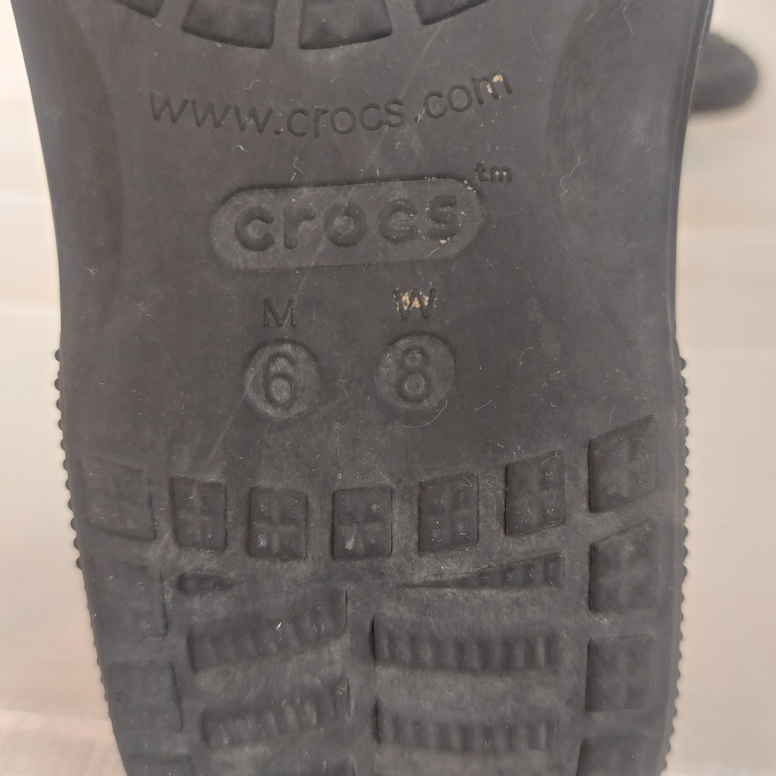Crocs Baya II Flip Flops Women’s Size 8 Black Cushioned Thong Sandals Beach