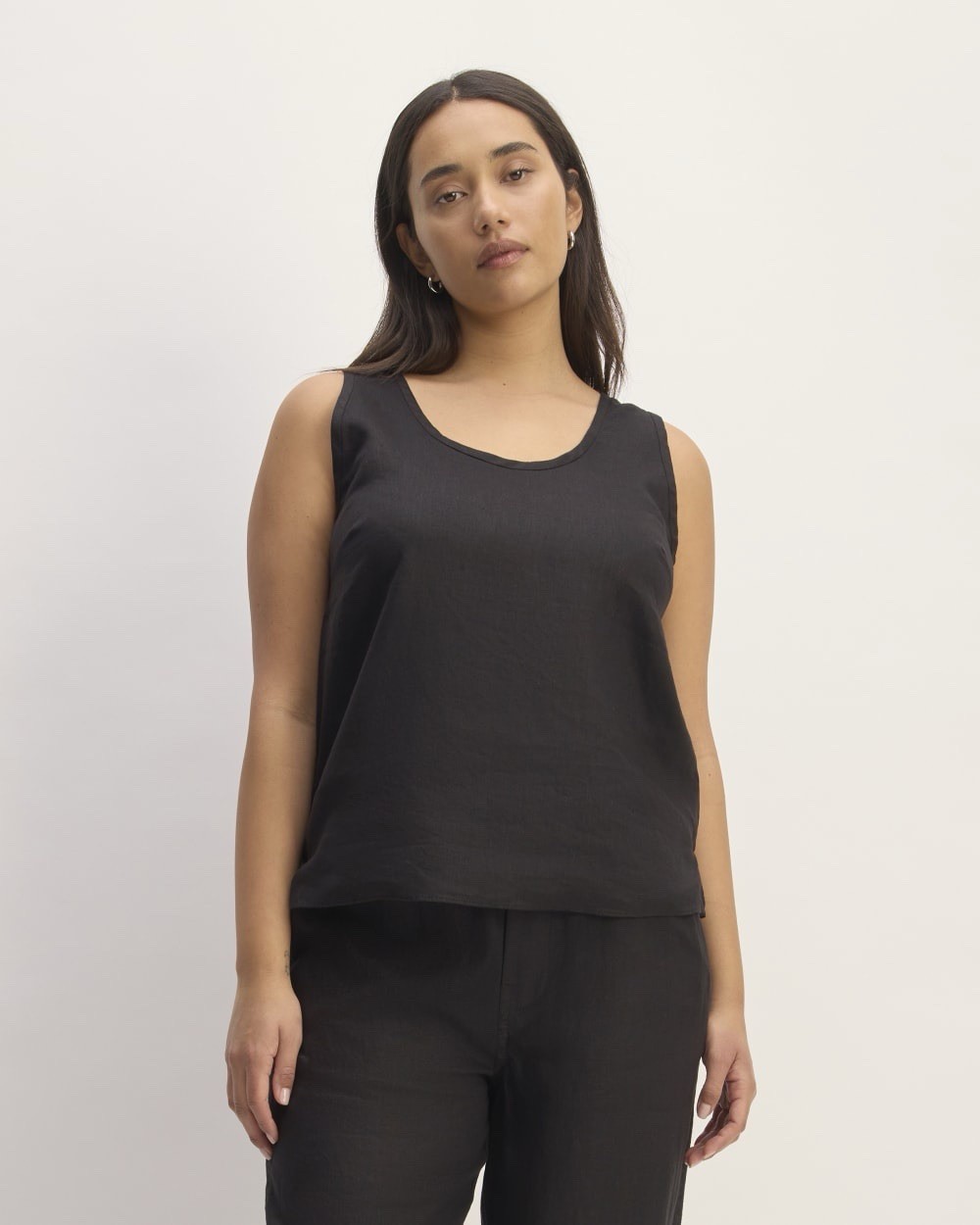 Everlane The Scoop Tank In Linen Size 6 Black