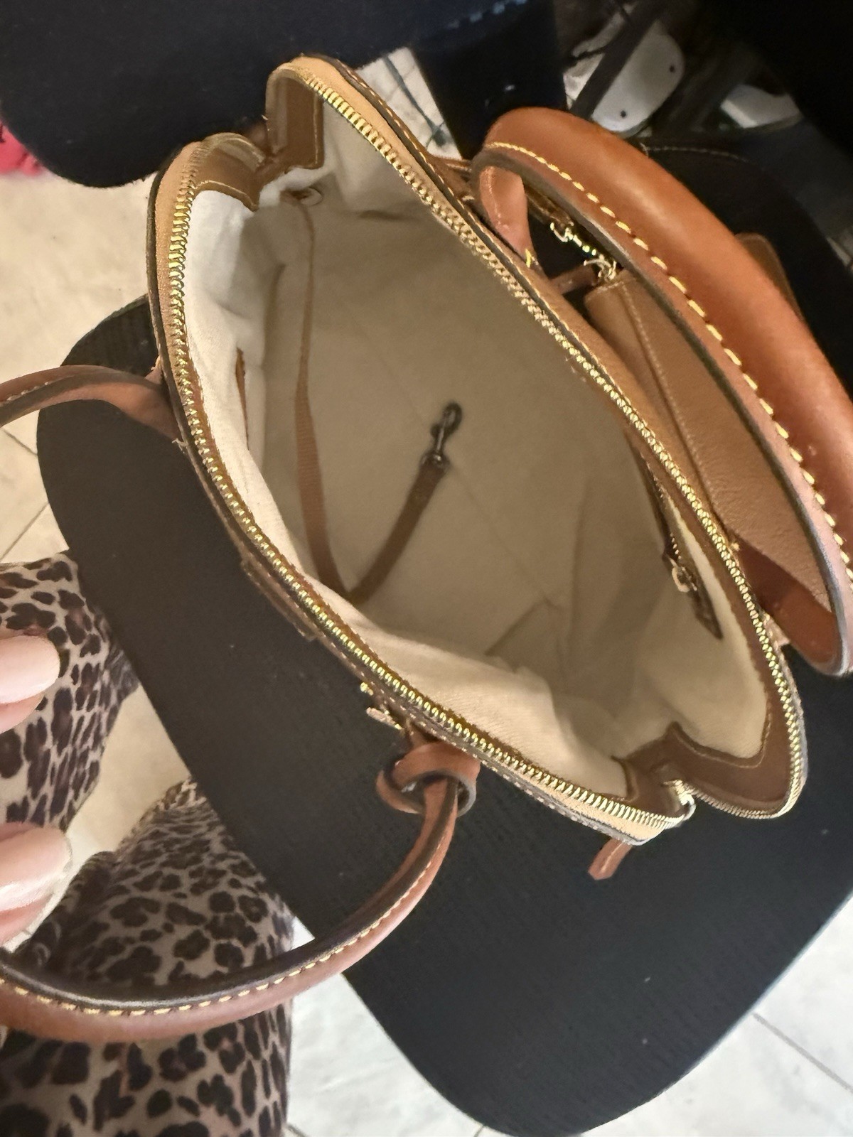 Dooney & Bourke Pebble Grain Domed Satchel Handbag with wallet and card case