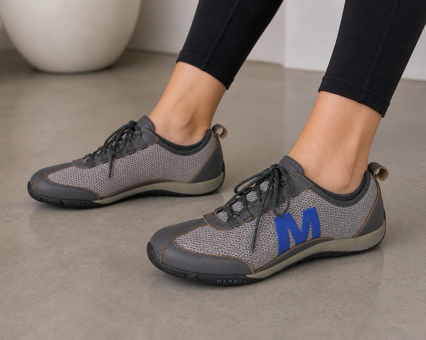 Merrell Castle rock Womens US Size 10 Gray Leather and Mesh Trail Running Shoes