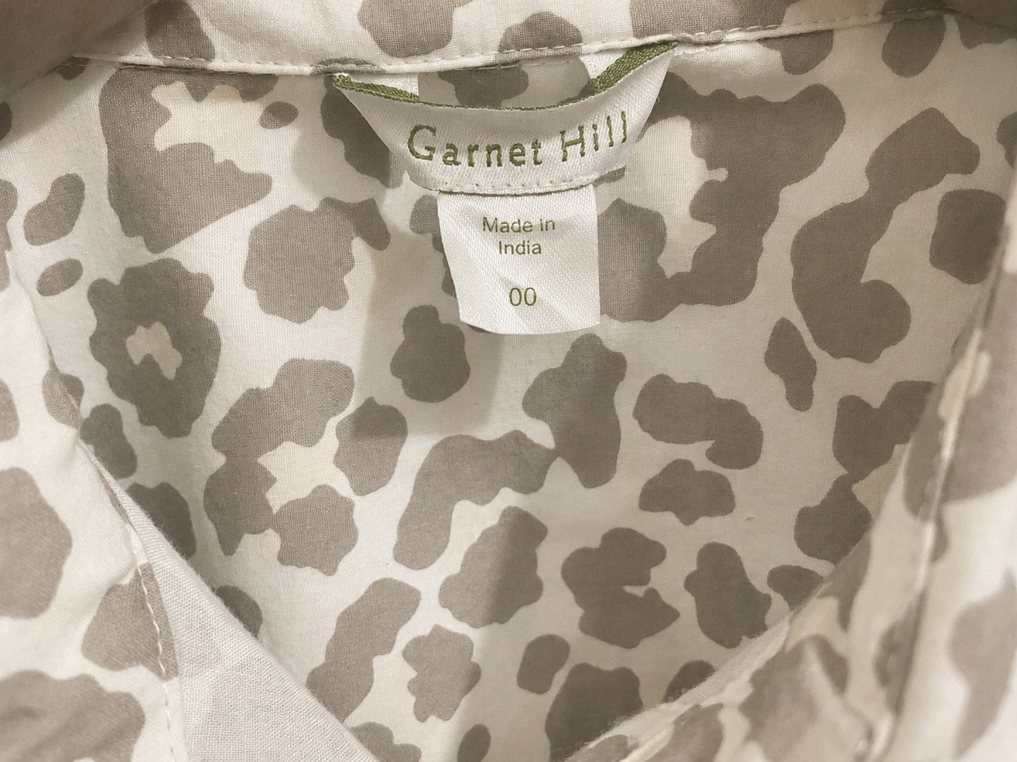 Garnet Hill Leopard Animal Print 100% cotton Top pockets Sz 00 XS White Gray NWT