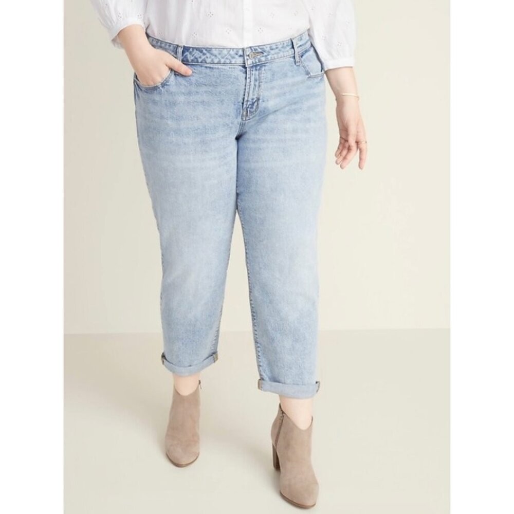 OLD NAVY Women’s Maya Blue Mid-rise Boyfriend Straight Legs Jeans Sz 14 Petite
