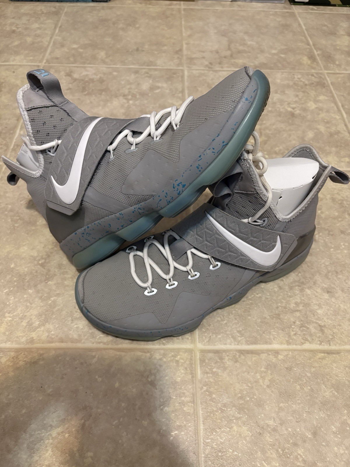 nike lebron 14 mag Size 12 Men