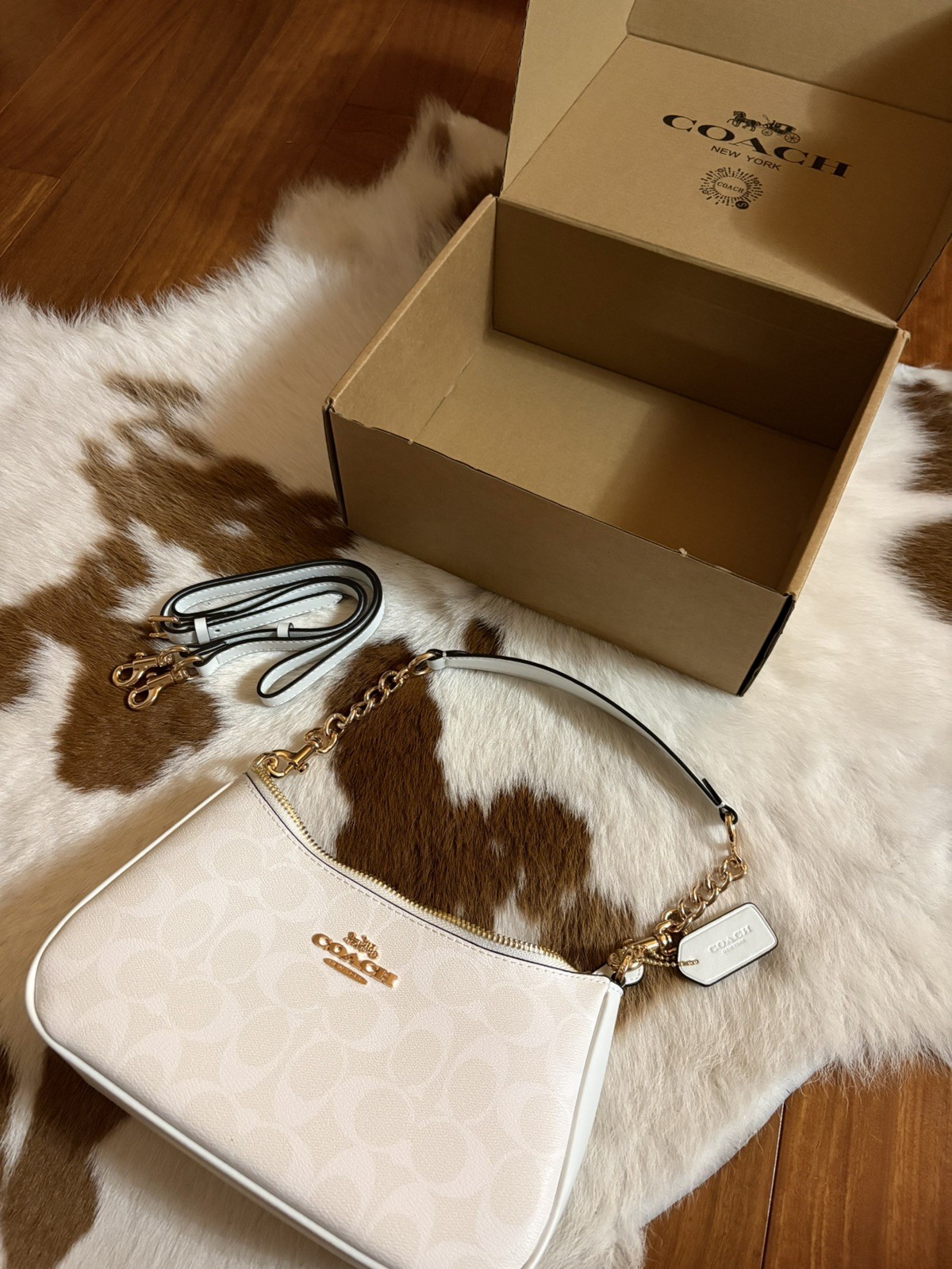 White coach shoulder teri bag