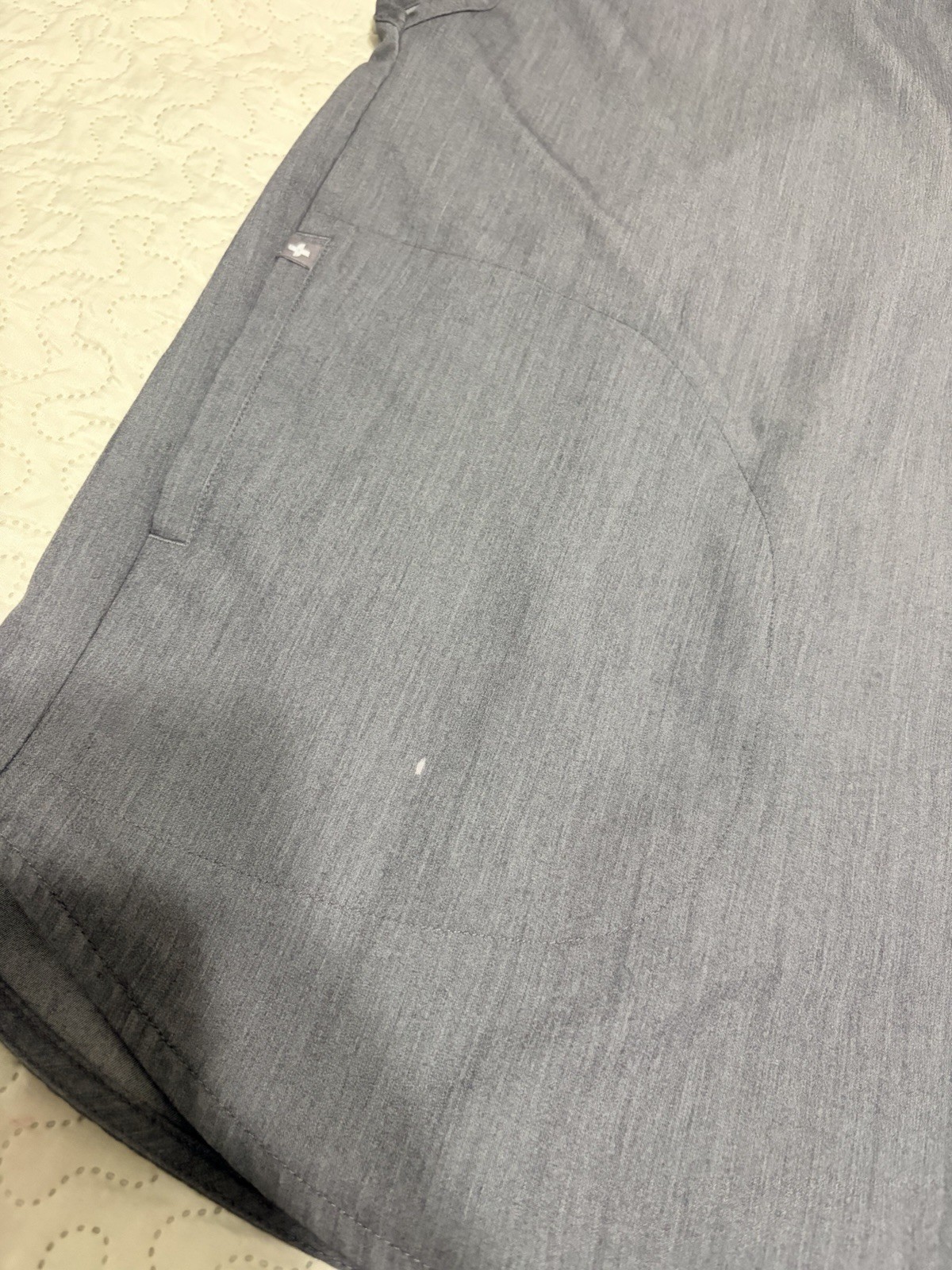 FIGS Technical Collection Gray Solid Scrub bundle 1 Top S & 2 Pants Womens M