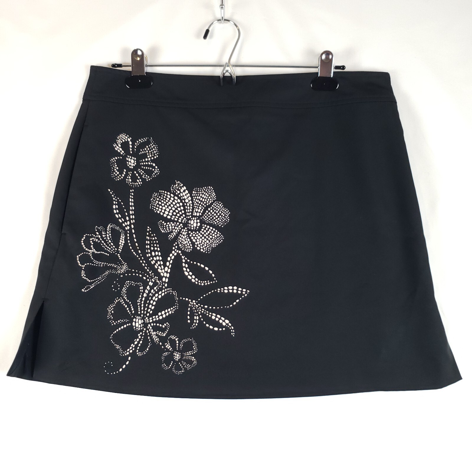 Izod XFG Golf Skort Skirt Womens 8 Black Floral Pocket Stretch Zipper Closure