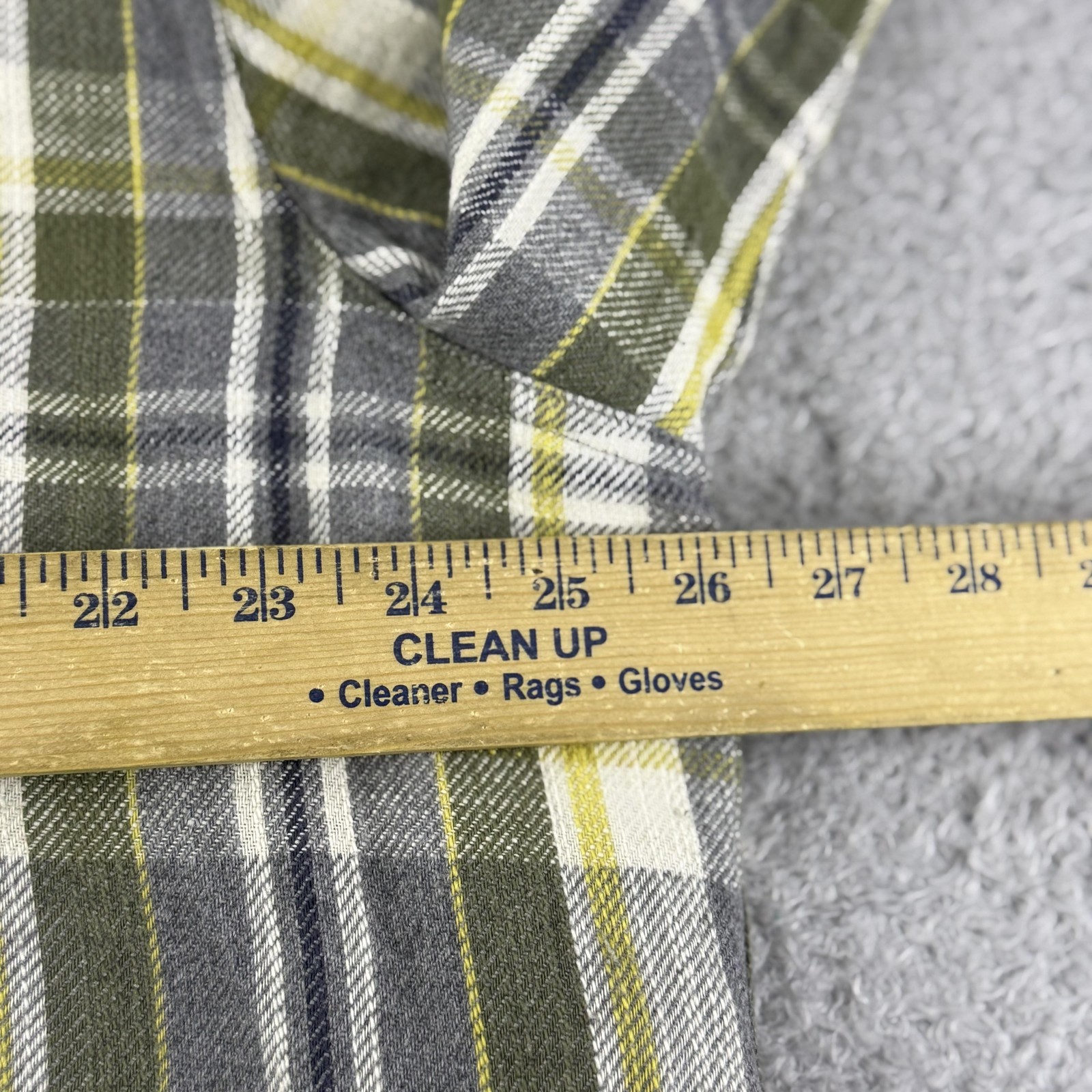 LL Bean Signature Shirt Mens 2XL Gray Green Plaid Flannel Slim Fit Heritage
