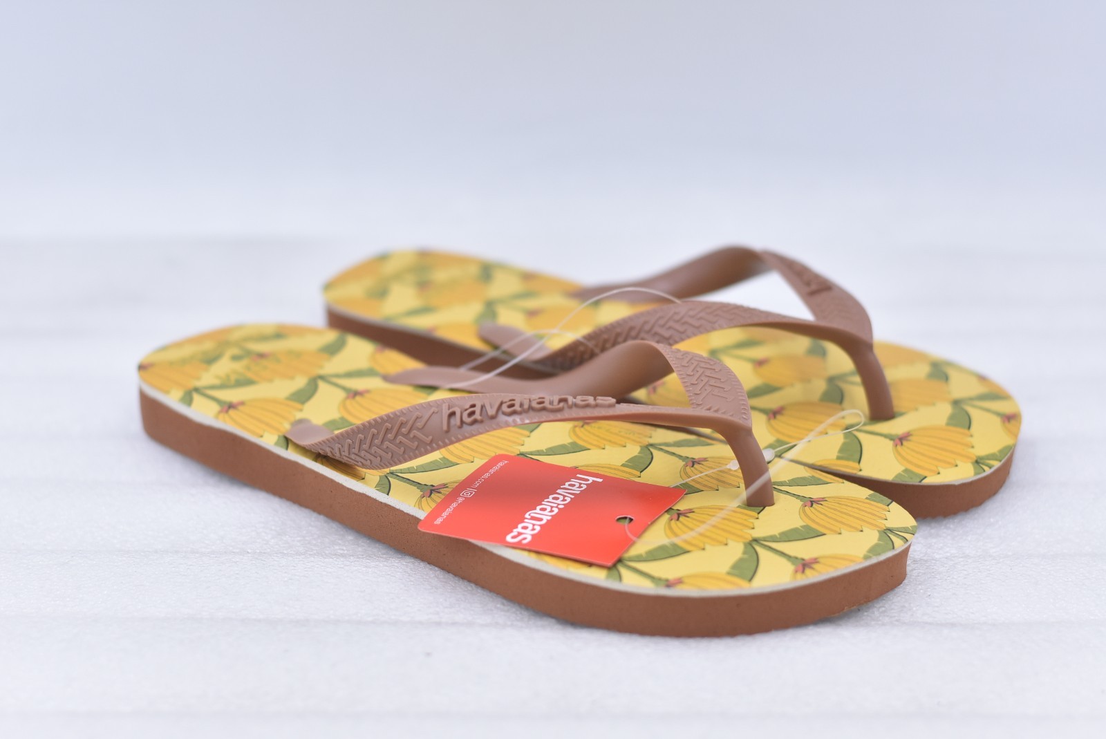 Womens Havaianas Dragon Slim Flip-Flops Sandals – Rust Size 7/8 (EU 37-38)