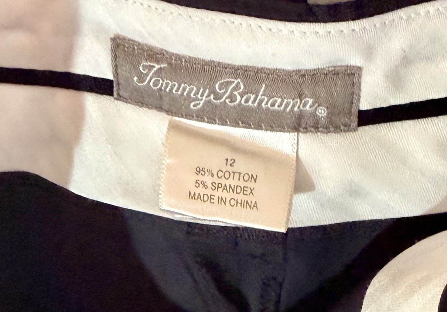 Tommy Bahama Women’s Black Pants 95% Cotton 5% Spandex Size 12