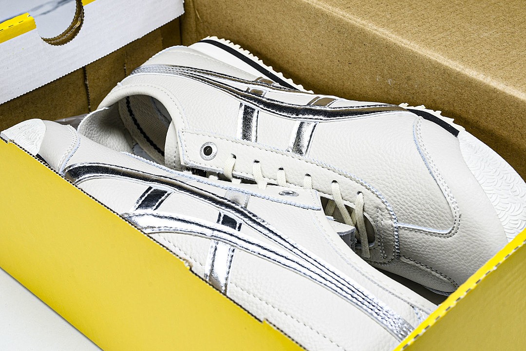 Onits*ka Tiger Mexico66 SD Birch Silver 1183A592-200 Unisex Size 4-11