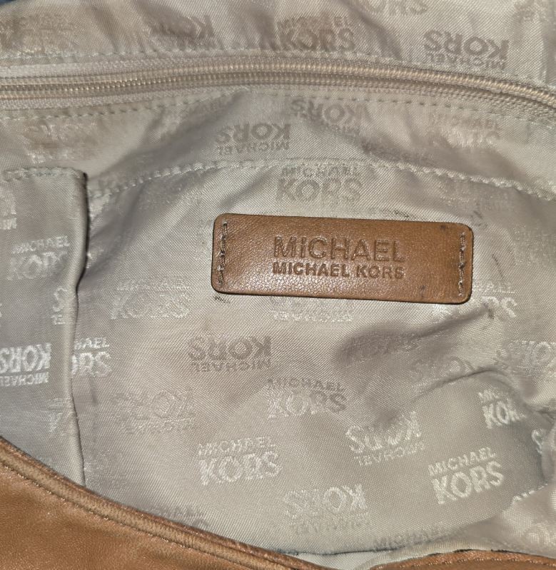 Michael Kors Leather Lily Walnut Brown Shoulder Purse Bag For Women Size Medium