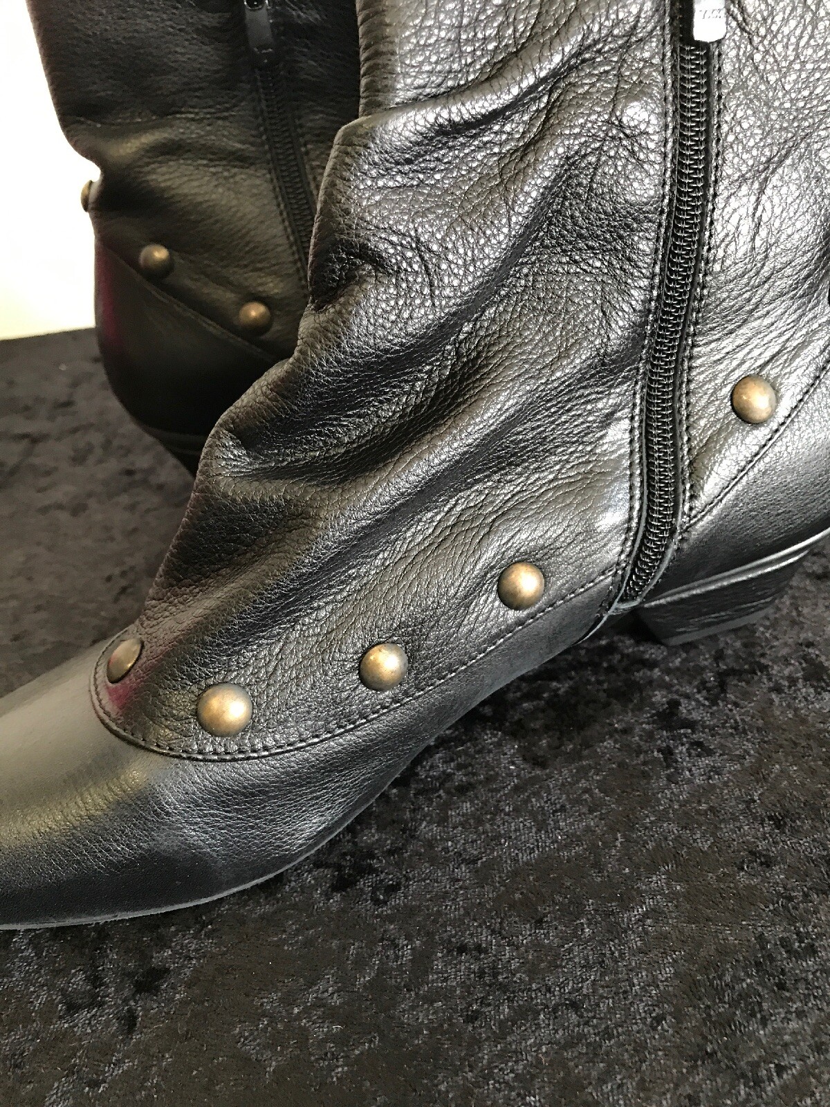 New ERIC MICHAEL “NOLITA” Ankle Boots Black Leather EU 41 US 10.5 Rare