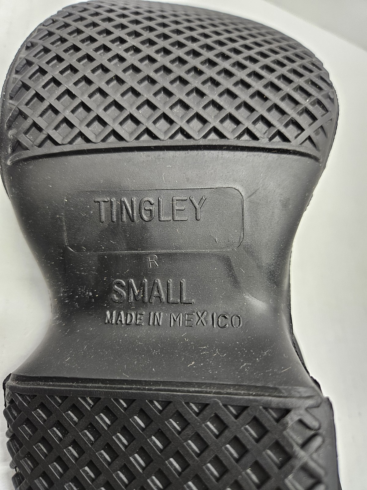 Tingley Weather Fashions Rubber Overshoes Commuter 1000 Small 6.5-8 Black