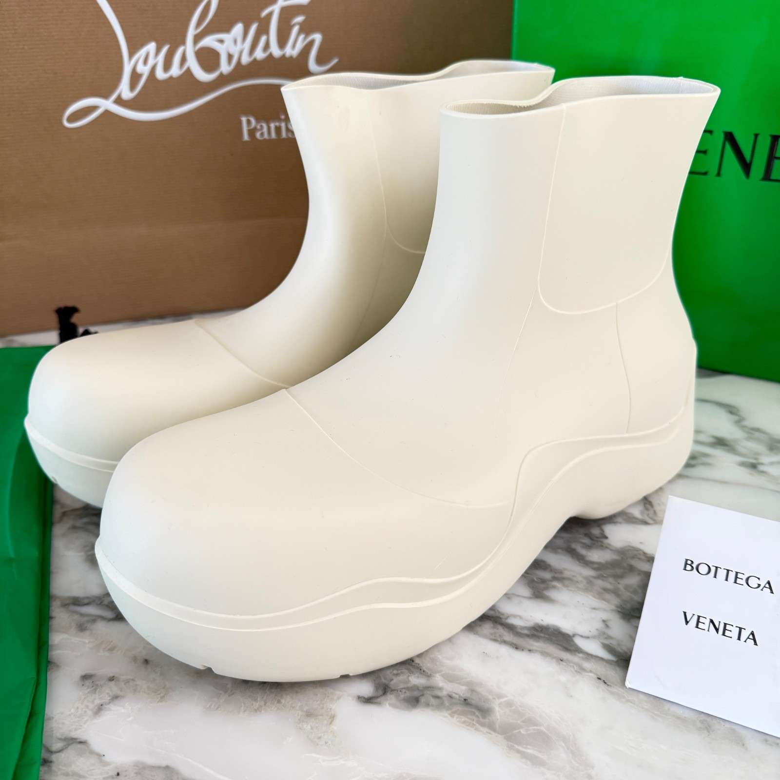 Bottega Veneta 640043 Men’s White Puddle Ankle Boots, sz 46