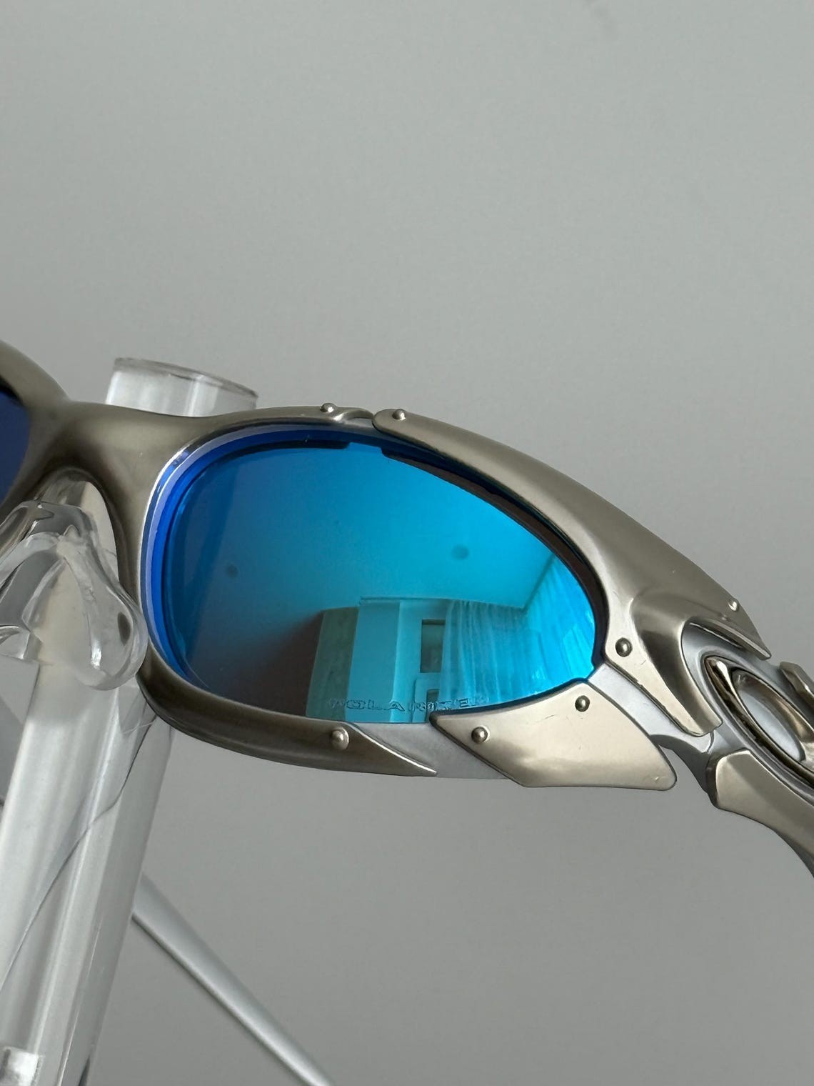 Oakley Plate Polarized Sunglasses Silver Blue Y2K Gorpcore Retro