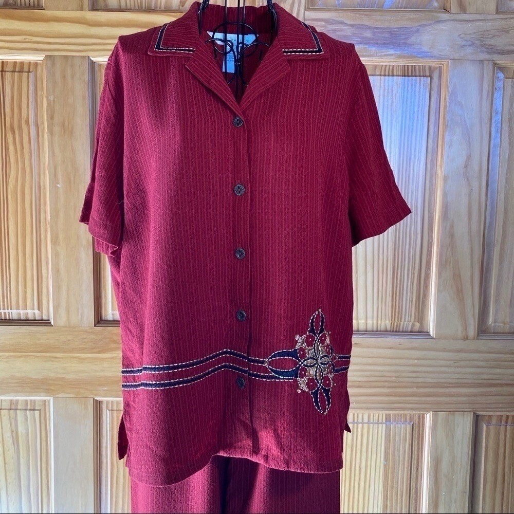 Napa Valley Vintage Top & Cropped Pants Embroidered Embellished Red & Black Med