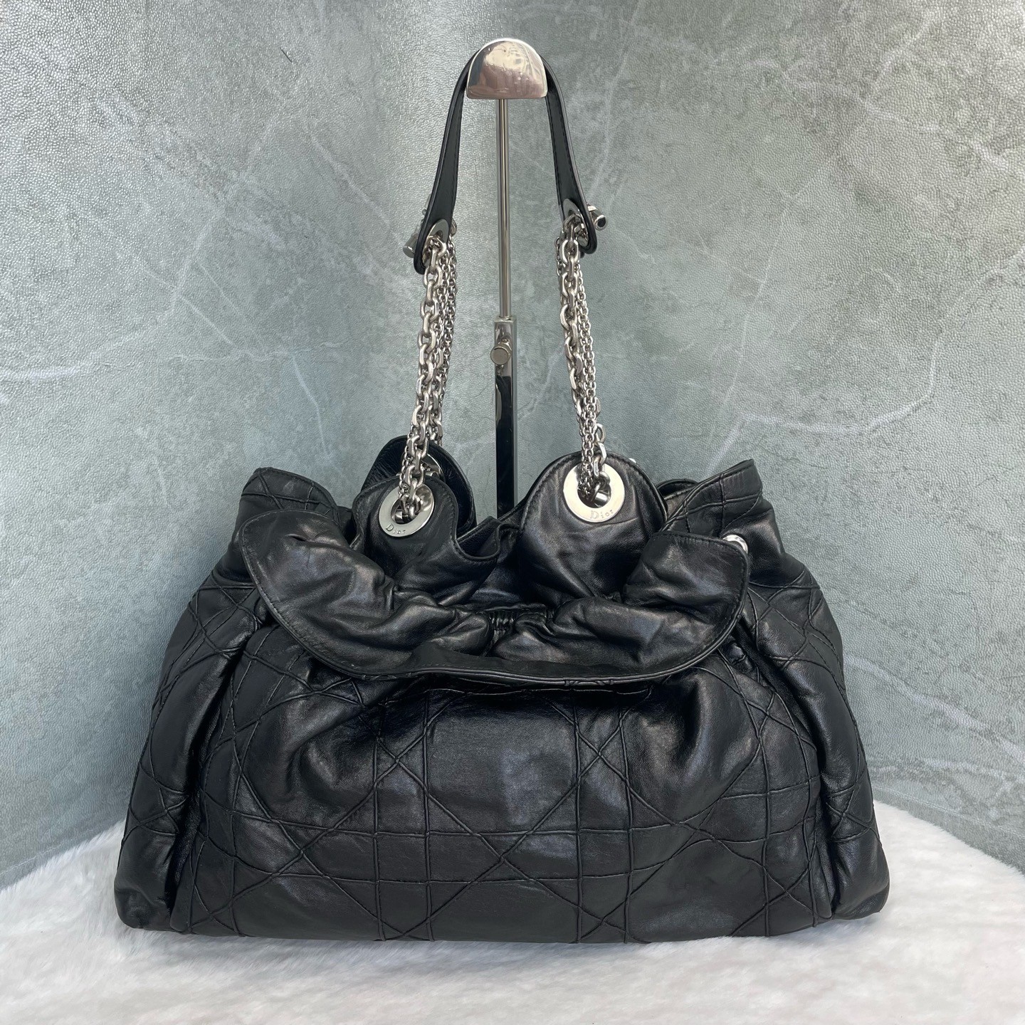 Dior Pre-Owned Authentic Shoulder Bag 40*16*25 Silver Free Tracked Shipping