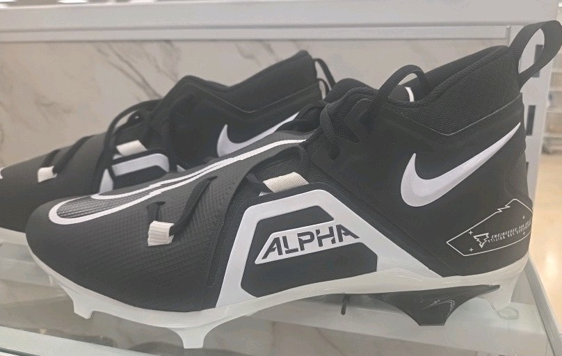 Nike Alpha Menace Pro 3 Mid Football Cleats Men’s Black Size 13W CT6649-001 New