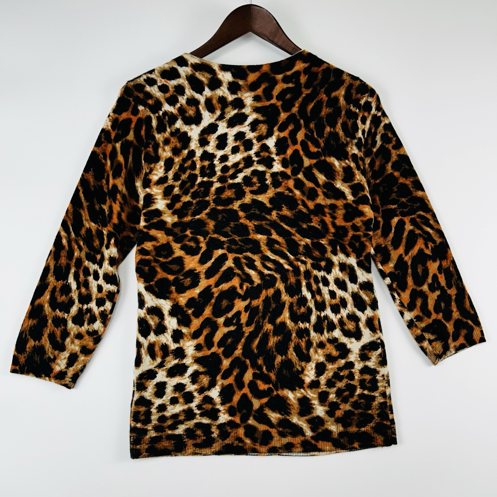 Talbots Womens 100% Cashmere Sweater Size S Animal Print Luxury Yacht Club