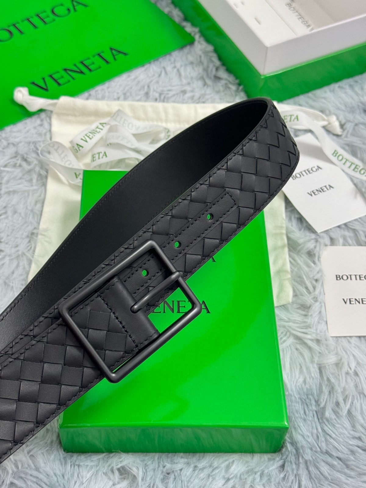 Bottega Veneta Intrecciato Woven Leather Belt Matte Black Buckle Black New.