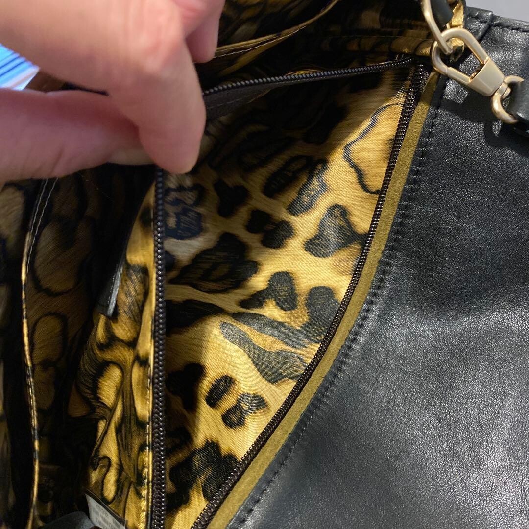 Longchamp Black Tan Metal Studs Turn Lock Crossbody Shoulder Bag 9.84in 25cm