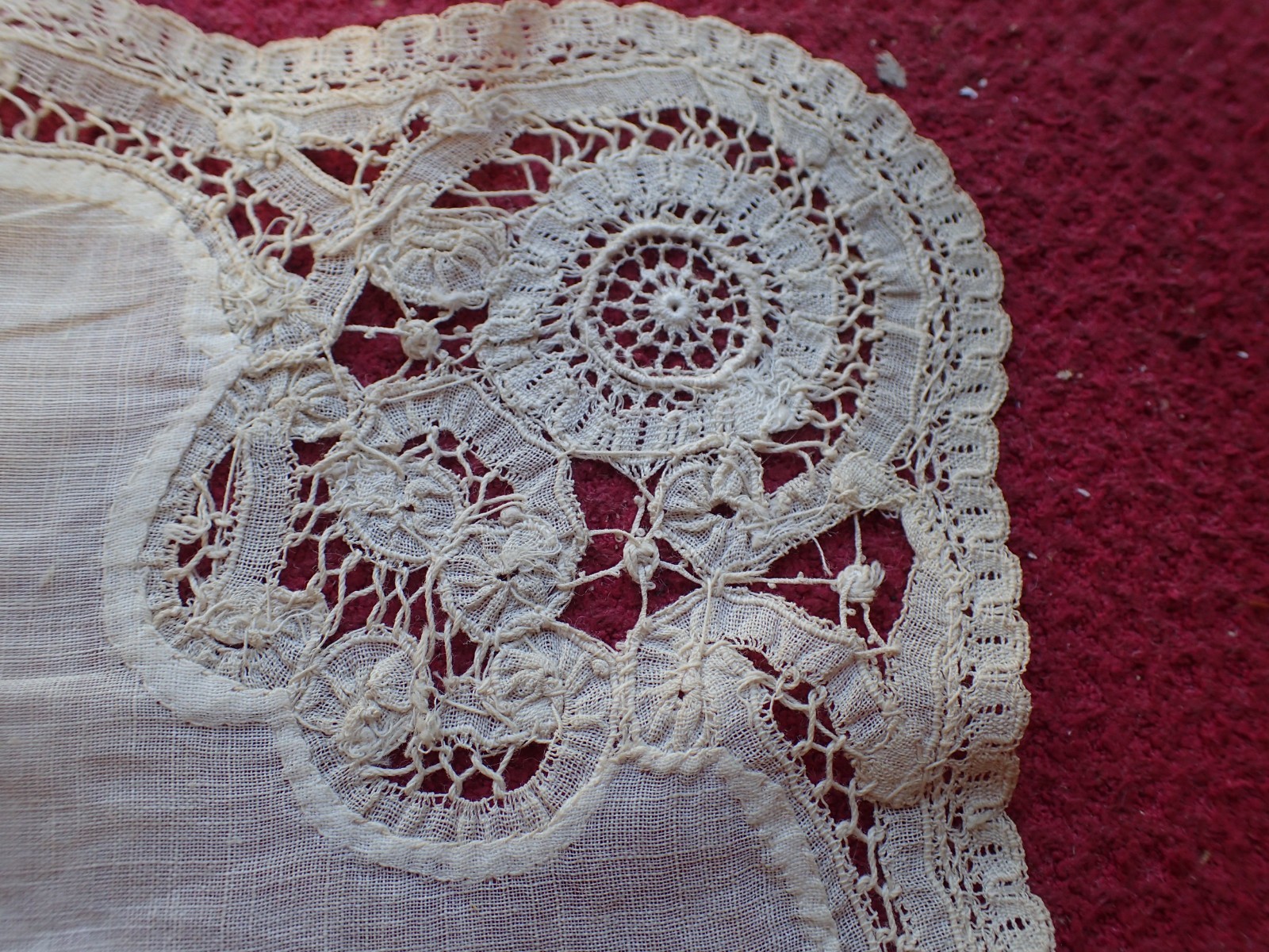 Antique Four (4) 1900 Paris Exposition and Hand Tatting Handkerchiefs