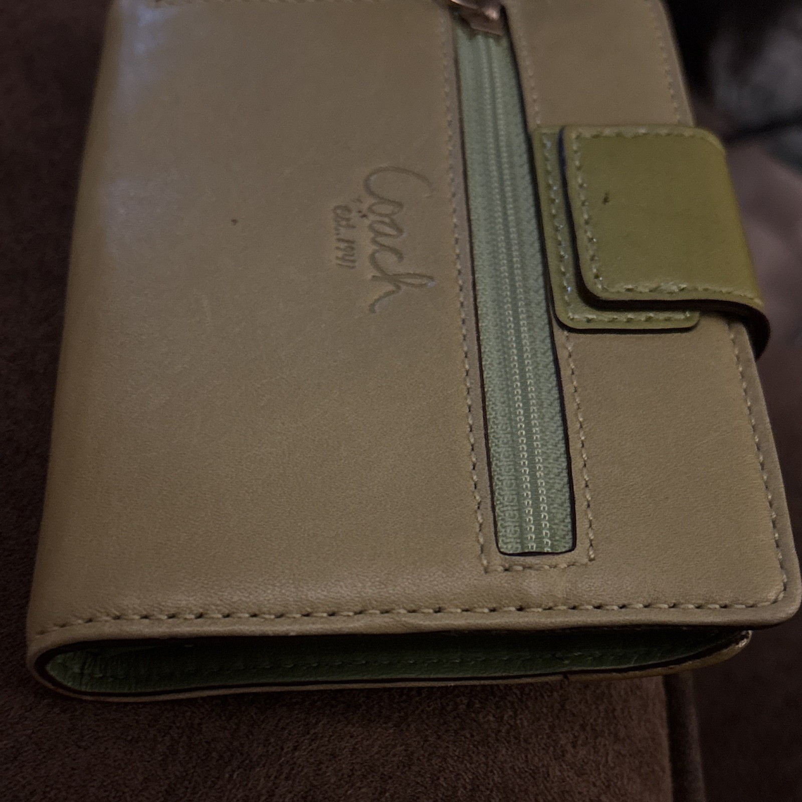 COACH Green/Beige Colorblock Bifold Wallet Turnlock Flap Zip Pocket ID