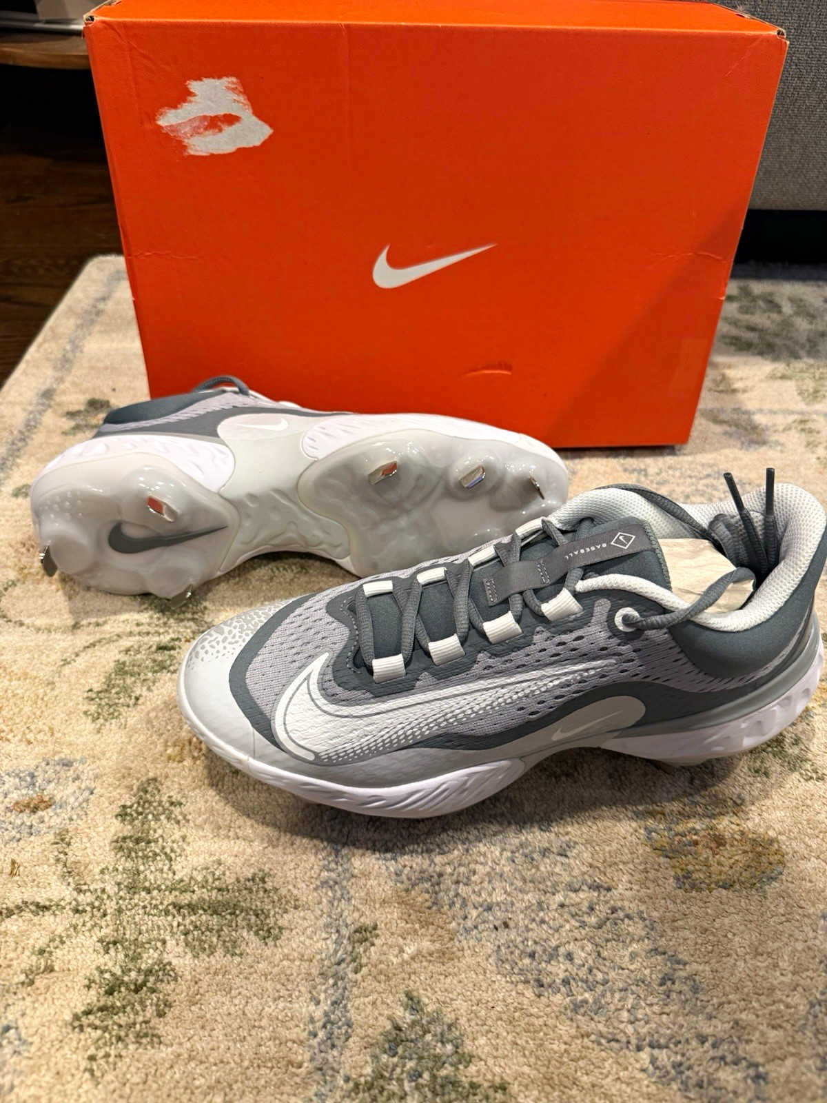 Nike Alpha Huarache Elite 4 Low Men’s Metal Baseball Cleats Gray/White US 7 M
