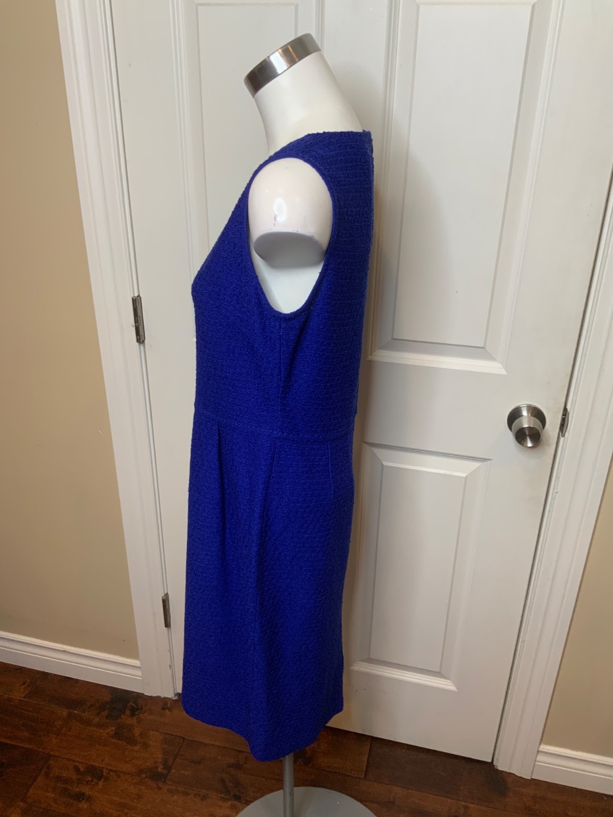 St. John Collection Blue Tweed Sleeveless Pencil Dress, Size 6