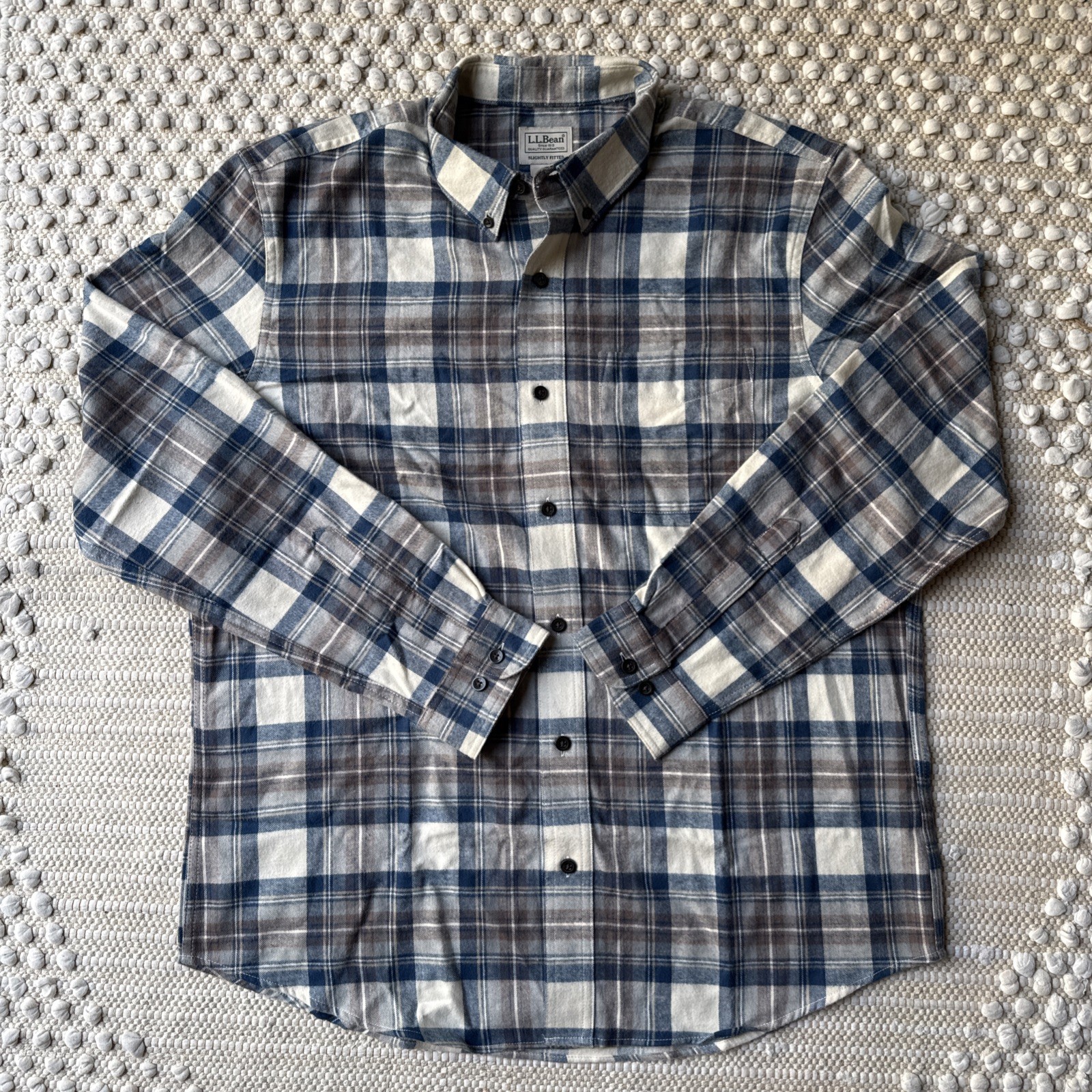 L.L.Bean Men’s L Scotch Plaid Flannel Shirt Slightly Fitted Indigo Tartan 298167
