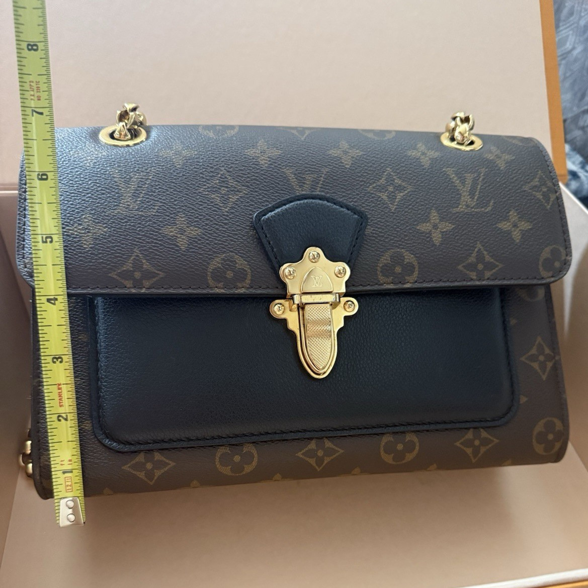 Louis Vuitton Monogram Brown/Black Flap Push Lock Gold Chain Shoulder Bag Box