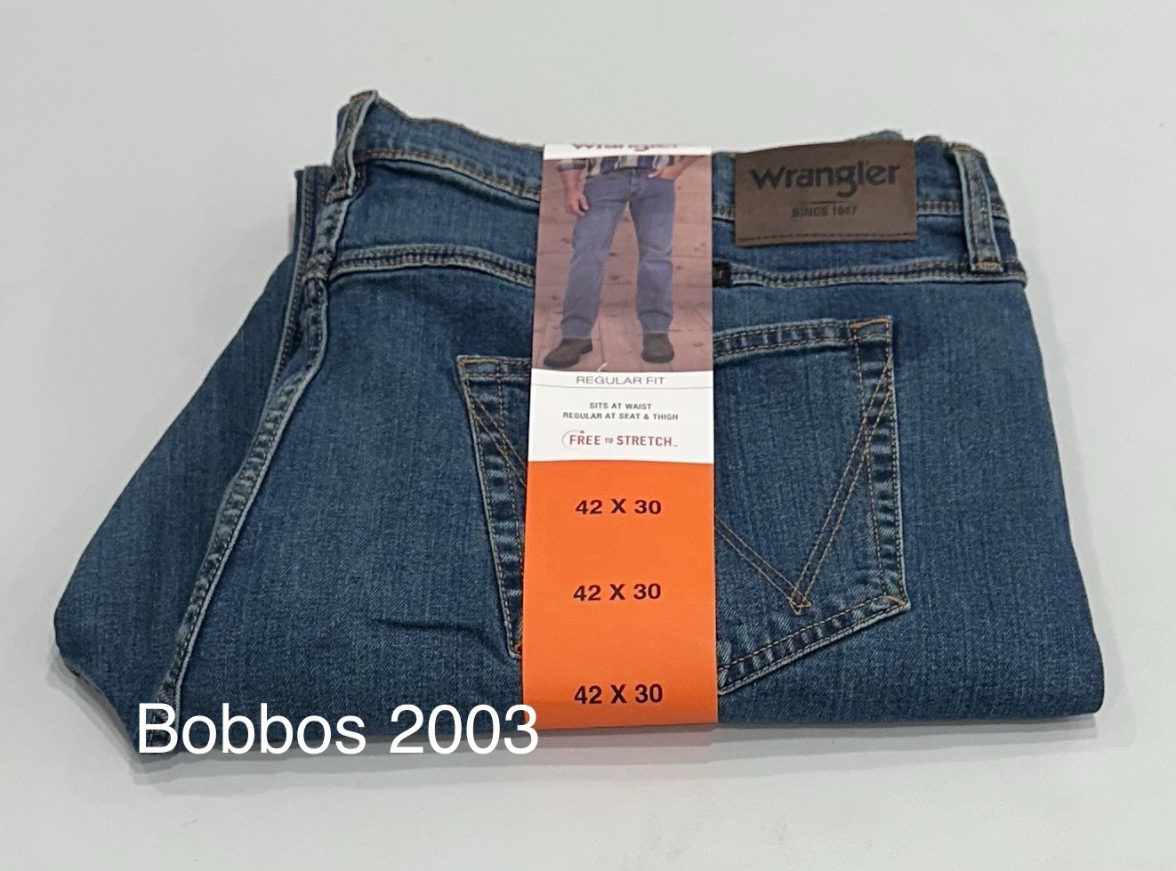 Wrangler Men’s Regular Fit Regular at Seat & Thigh Pants, Blue, Size 42X30