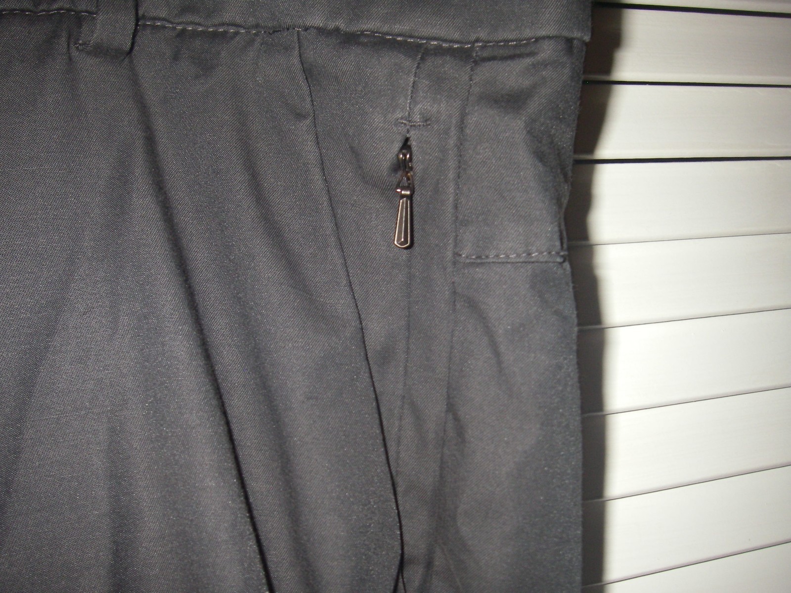 LULULEMON LOGO DARK GRAY CAUSAL SLACKS SZ 38/32 NYLON/COTTON/ELASTANE VGUC