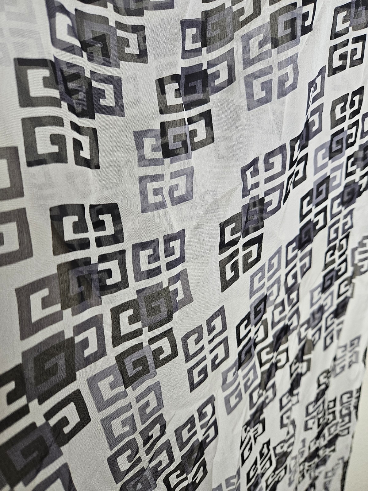 Givenchy Womens 4G Monogram Black & White Silk Scarf 100% SILK 60″ X 16 1/4″