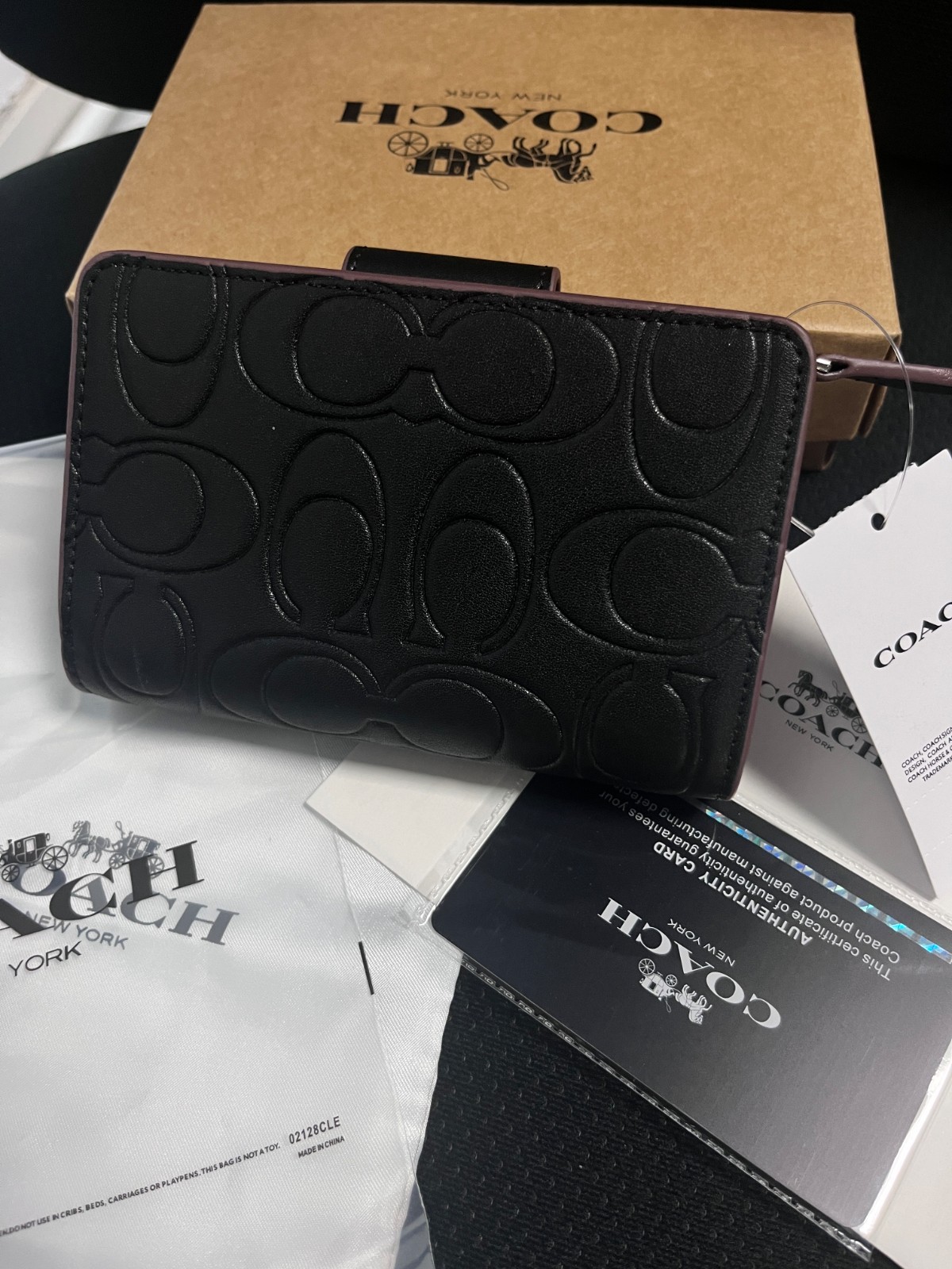 COACH Medium Corner Zip Wallet With Signature CM241 Black outlet New