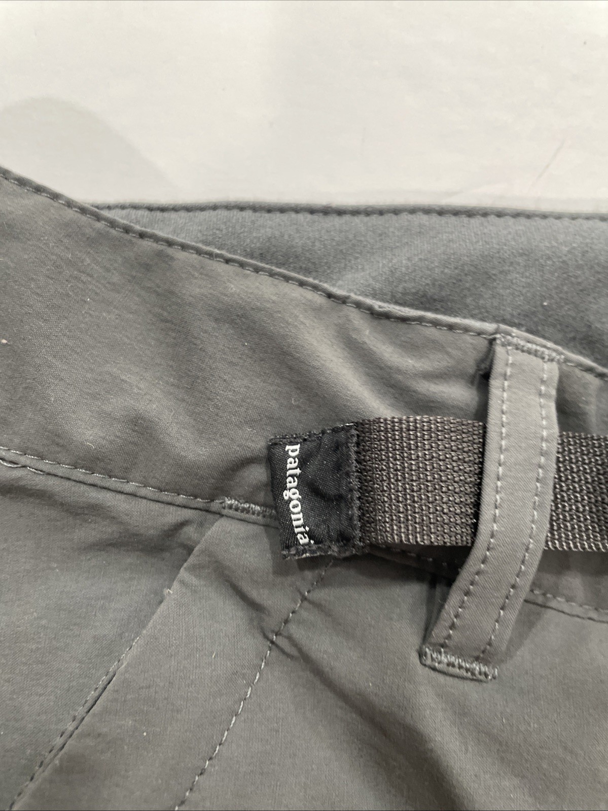 Patagonia Men’s Quandary Pants Regular Size 30 gray with 31 In Inseam