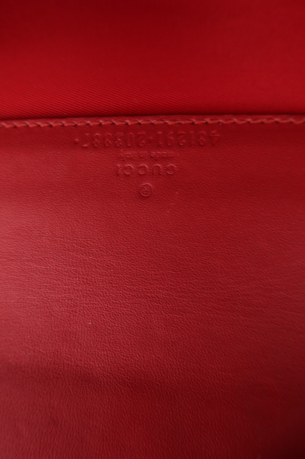 Gucci GG Supreme Monogram Mini Cherry Chain Bag