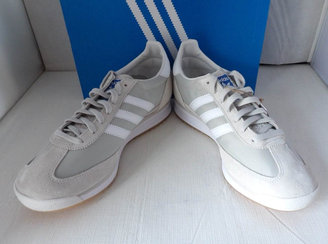 NWOB Authentic ADIDAS SL 72 RS White, Gray Men’s Shoes Size 11 M