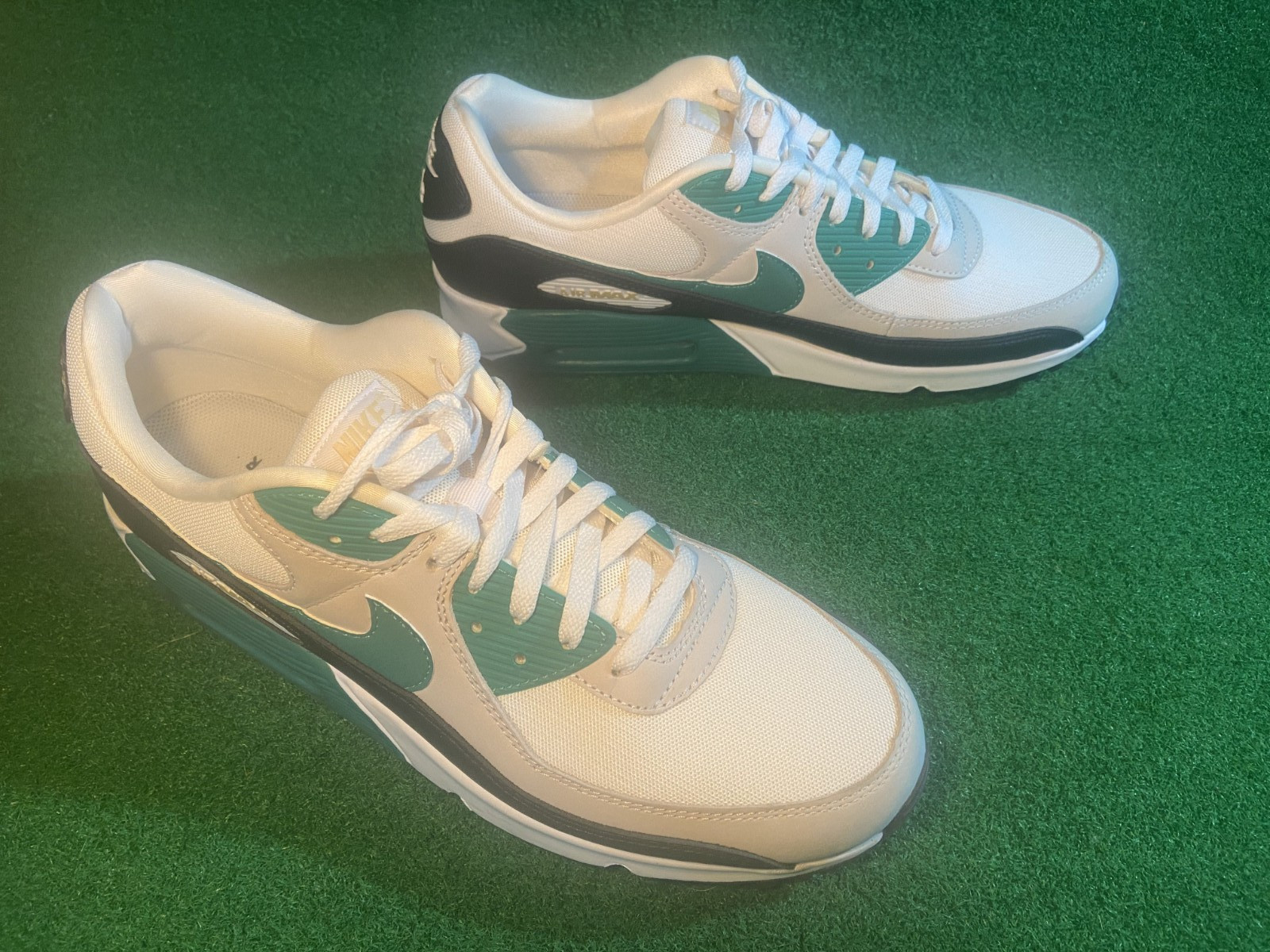 Nike Air Max 90 Malachite Green Size 13