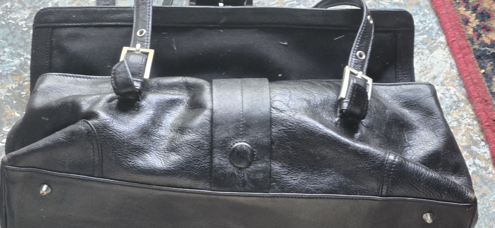 Kenneth Cole Leather Purse Shoulder Bag Black Silver Buckle Magnetic See Photos