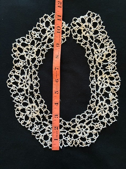 Off-White Lace Collar, Victorian Style Hand Tatted, Vintage