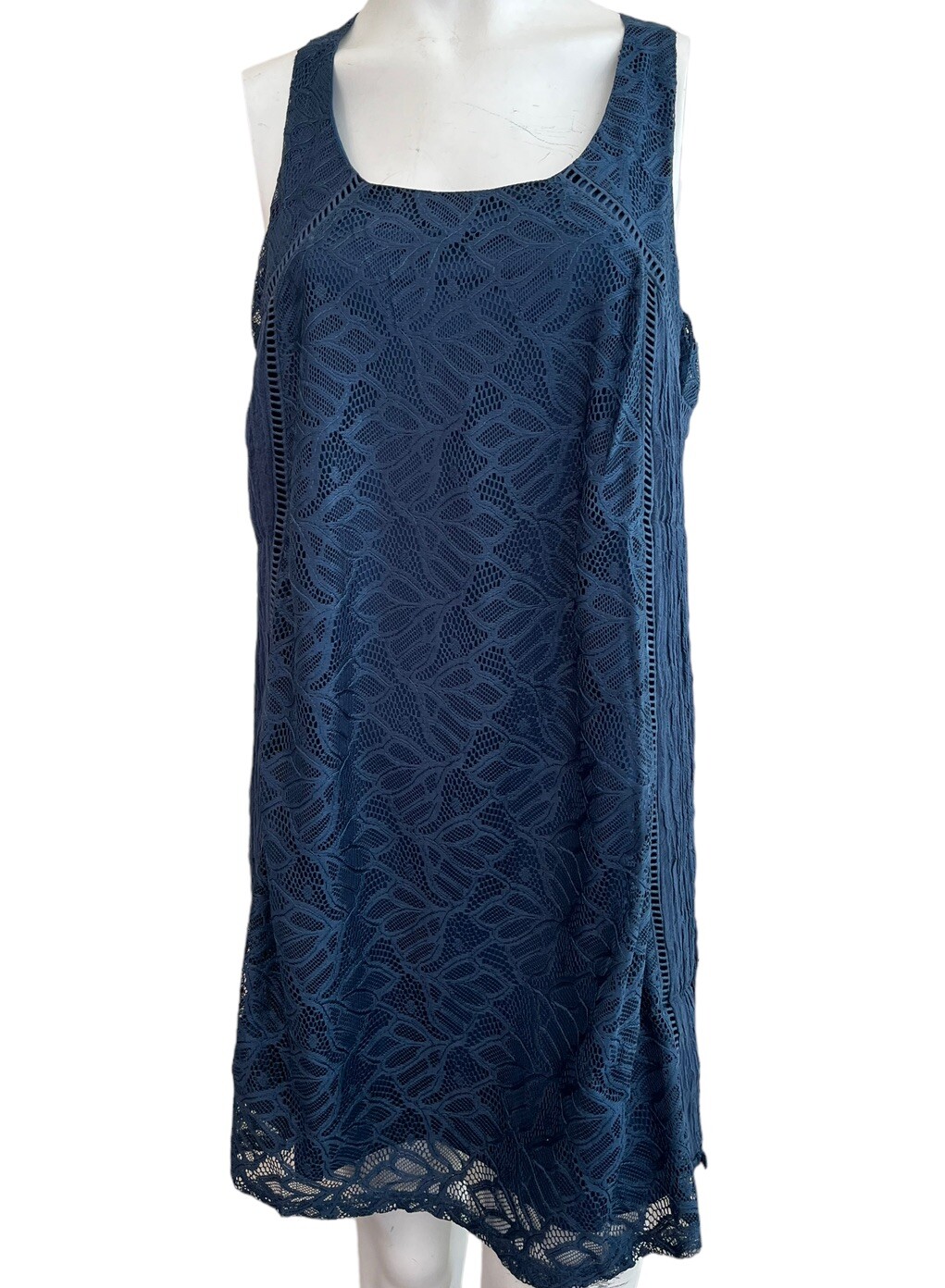 Large Navy Blue Lace Shift Dress Lined Sleeveless Twisted Straps in Back NWT