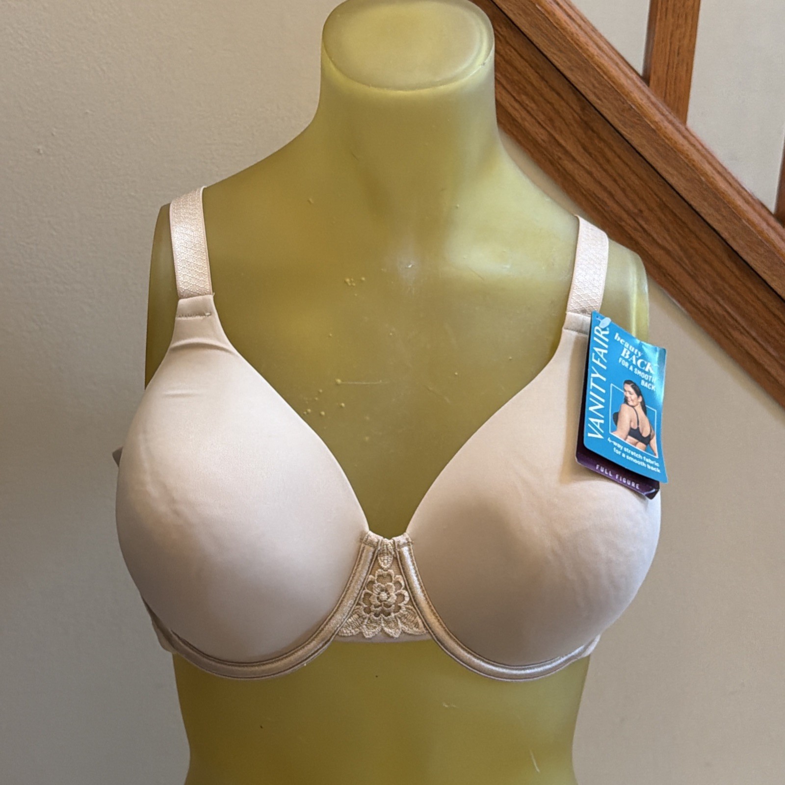 NWT New Vanity Fair Full Figure 44 B Bra 76380 No Poke Underwire Neutral Beige