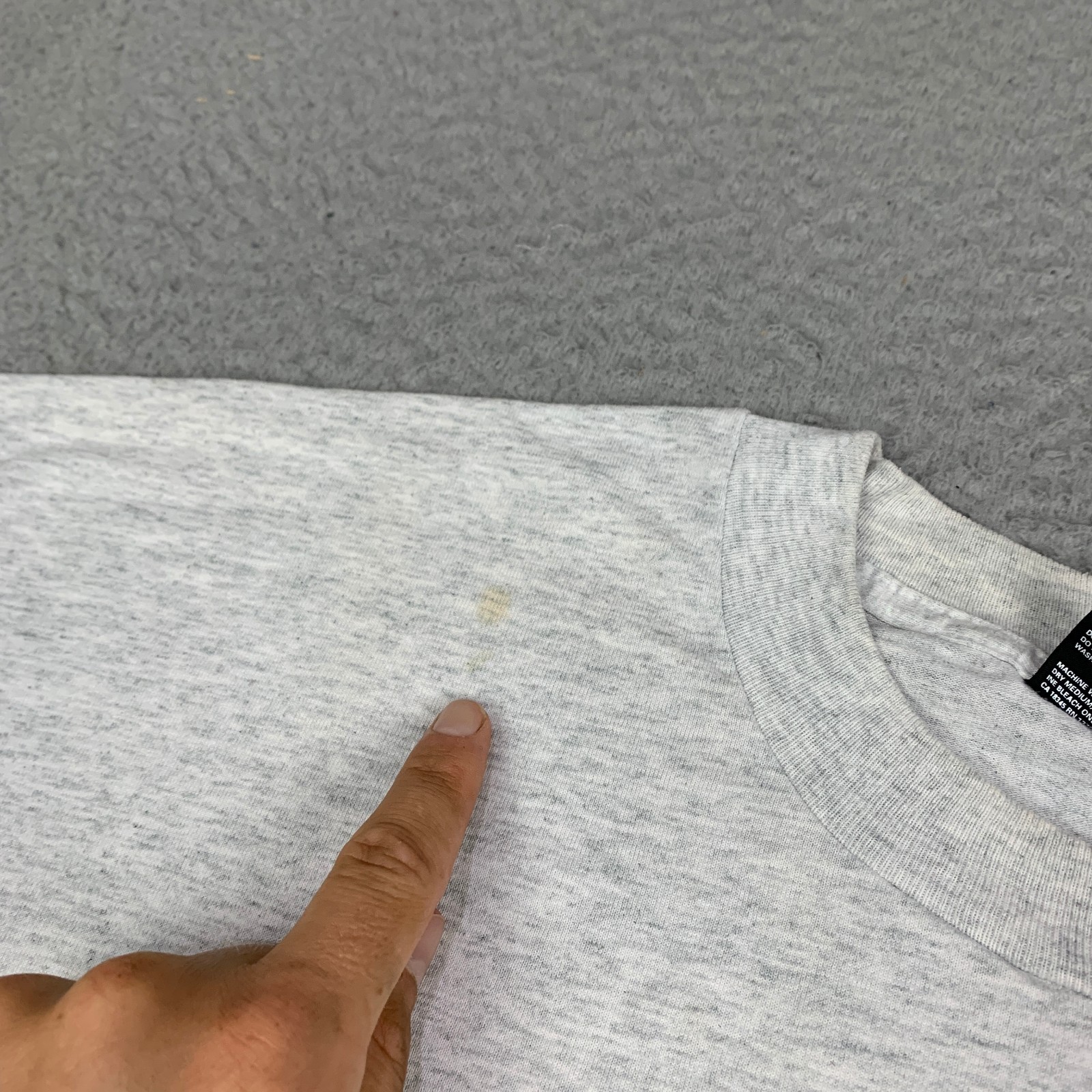 Vintage 90s Fish Art T-Shirt Mens Sz XL Single Stitch Gray Fruit of the Loom