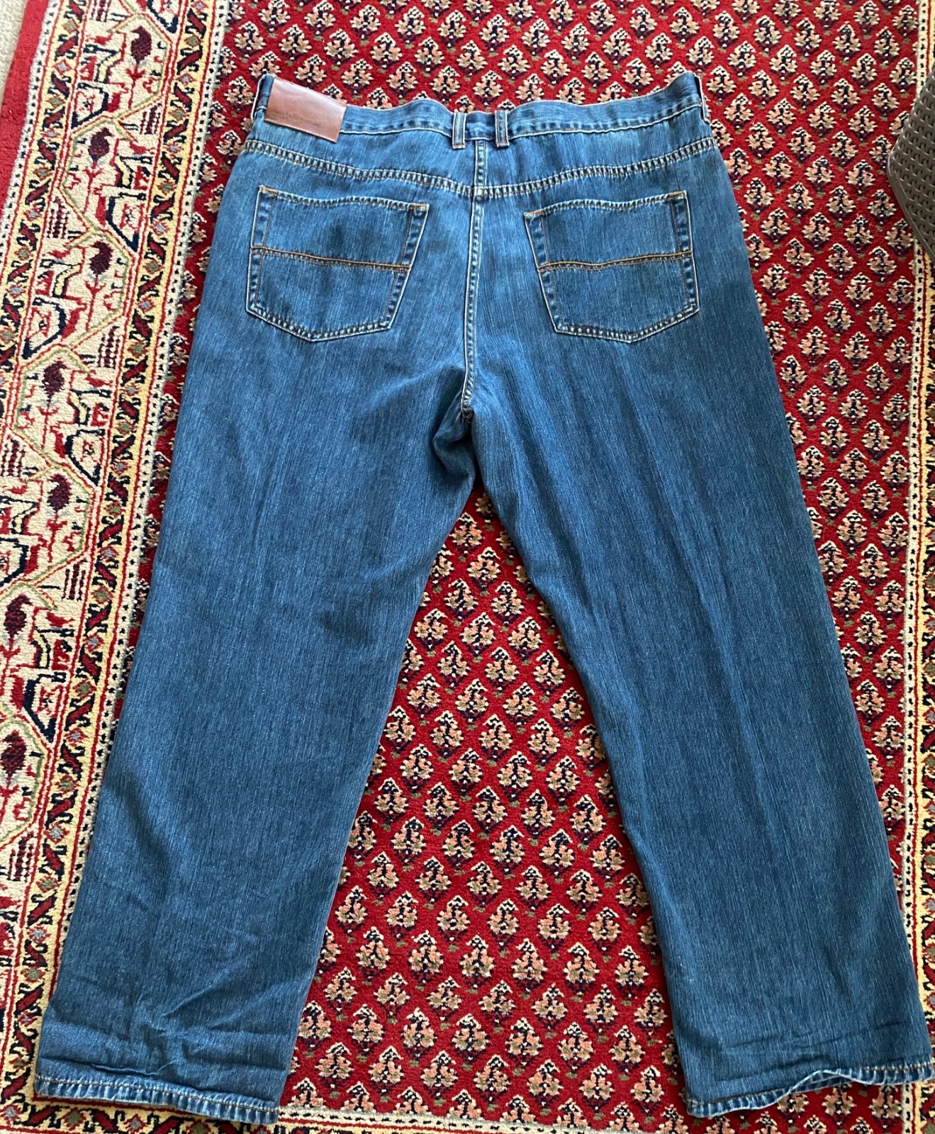 Tommy Bahama denim jeans size 42 by 30 in classic fit
