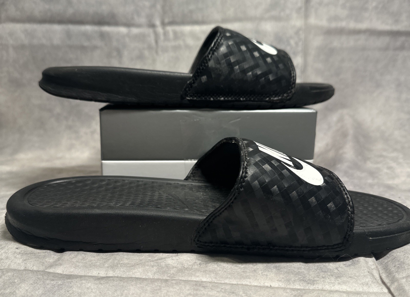 Nike Slide 343881 Women’s 8 Black